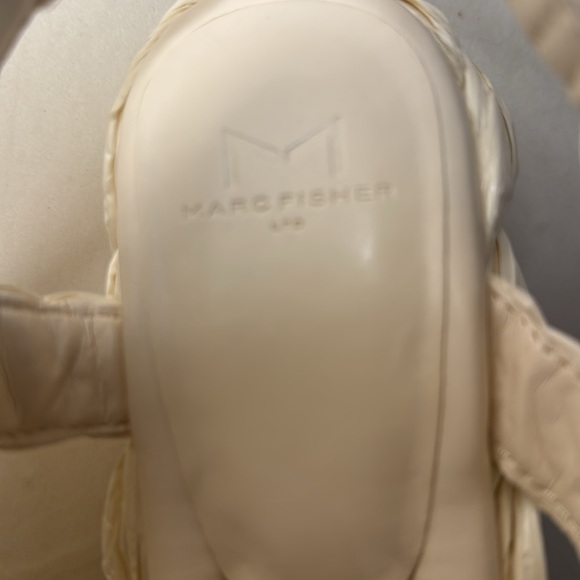 NWOT no box. Marc Fisher Genie Platform Sandals Shoes Women’s Size 9.5. Cream. - Picture 4 of 5